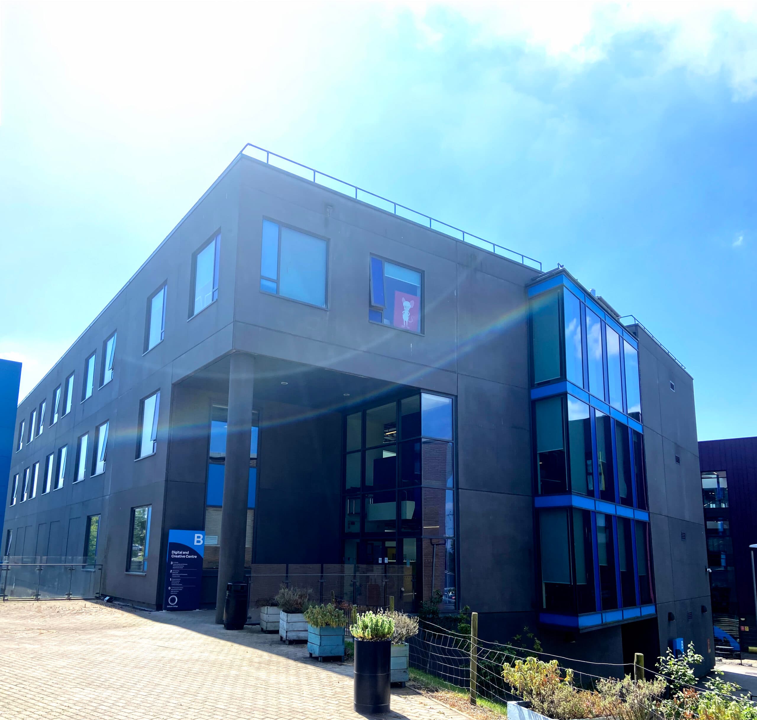 Learning resources and study spaces at University Campus Oldham